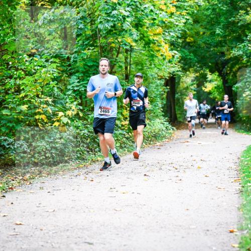 12.10.2025 - Bramfelder Halbmarathon 2025 Dr. Thomas Lammeyer http://msf.ph/oto/9341356 12.10.2025 09:51:35 Laufen 2465, 2948 meine-sportfotos.de