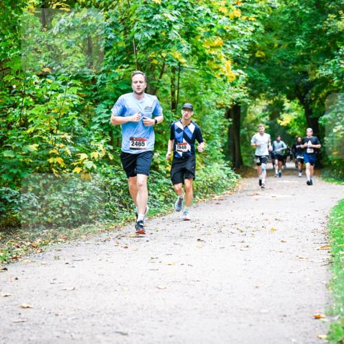 12.10.2025 - Bramfelder Halbmarathon 2025 Dr. Thomas Lammeyer http://msf.ph/oto/9341357 12.10.2025 09:51:35 Laufen 2465, 2948 meine-sportfotos.de