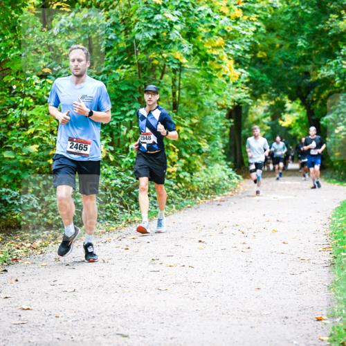 12.10.2025 - Bramfelder Halbmarathon 2025 Dr. Thomas Lammeyer http://msf.ph/oto/9341364 12.10.2025 09:51:36 Laufen 2465, 2948 meine-sportfotos.de