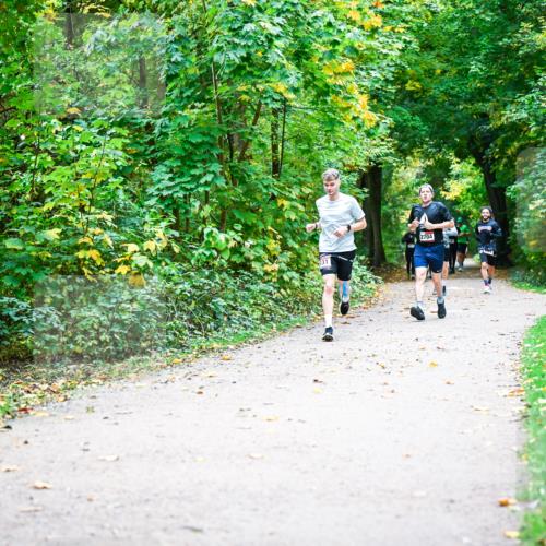 12.10.2025 - Bramfelder Halbmarathon 2025 Dr. Thomas Lammeyer http://msf.ph/oto/9341381 12.10.2025 09:51:38 Laufen 31, 2704 meine-sportfotos.de