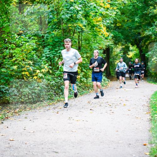 12.10.2025 - Bramfelder Halbmarathon 2025 Dr. Thomas Lammeyer http://msf.ph/oto/9341386 12.10.2025 09:51:40 Laufen 2704 meine-sportfotos.de