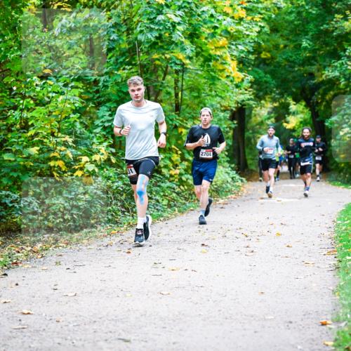12.10.2025 - Bramfelder Halbmarathon 2025 Dr. Thomas Lammeyer http://msf.ph/oto/9341388 12.10.2025 09:51:40 Laufen 2704 meine-sportfotos.de