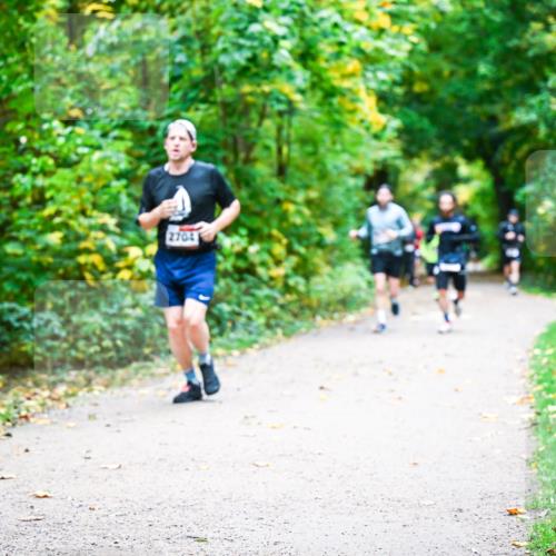 12.10.2025 - Bramfelder Halbmarathon 2025 Dr. Thomas Lammeyer http://msf.ph/oto/9341400 12.10.2025 09:51:42 Laufen 2704 meine-sportfotos.de
