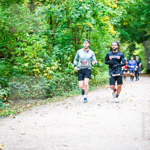 12.10.2025 - Bramfelder Halbmarathon 2025 Dr. Thomas Lammeyer http://msf.ph/oto/9341411 12.10.2025 09:51:44 Laufen 2521 meine-sportfotos.de