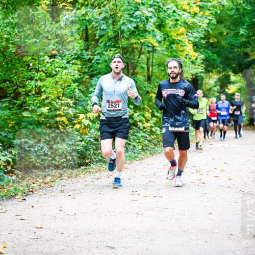 12.10.2025 - Bramfelder Halbmarathon 2025 Dr. Thomas Lammeyer http://msf.ph/oto/9341415 12.10.2025 09:51:45 Laufen 2521, 2446 meine-sportfotos.de