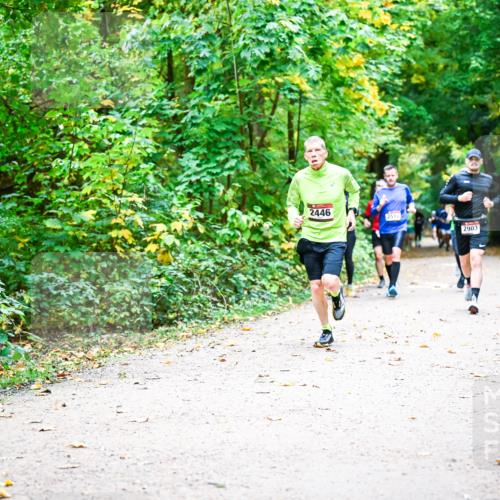 12.10.2025 - Bramfelder Halbmarathon 2025 Dr. Thomas Lammeyer http://msf.ph/oto/9341432 12.10.2025 09:51:48 Laufen 2446, 2512, 2903 meine-sportfotos.de