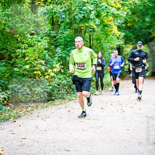 12.10.2025 - Bramfelder Halbmarathon 2025 Dr. Thomas Lammeyer http://msf.ph/oto/9341437 12.10.2025 09:51:48 Laufen 2446, 2511, 2512, 2903 meine-sportfotos.de