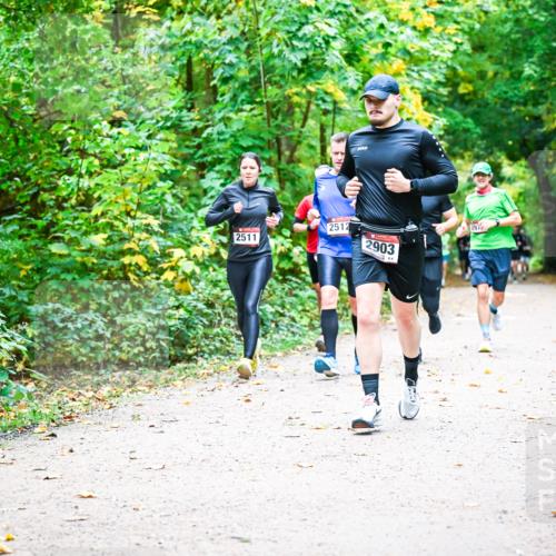 12.10.2025 - Bramfelder Halbmarathon 2025 Dr. Thomas Lammeyer http://msf.ph/oto/9341448 12.10.2025 09:51:50 Laufen 2511, 2512, 2903, 297 meine-sportfotos.de