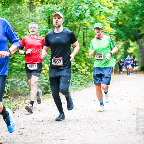 12.10.2025 - Bramfelder Halbmarathon 2025 Dr. Thomas Lammeyer http://msf.ph/oto/9341463 12.10.2025 09:51:53 Laufen 2512, 2987, 2507, 2979 meine-sportfotos.de