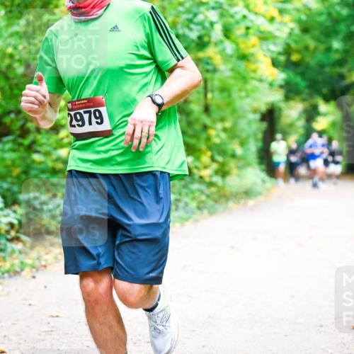 12.10.2025 - Bramfelder Halbmarathon 2025 Dr. Thomas Lammeyer http://msf.ph/oto/9341473 12.10.2025 09:51:54 Laufen 34, 2979 meine-sportfotos.de