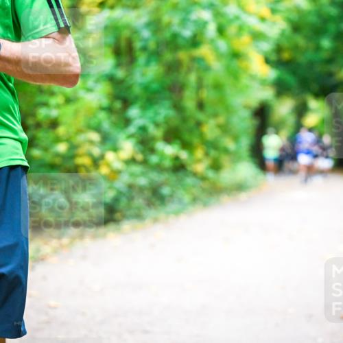 12.10.2025 - Bramfelder Halbmarathon 2025 Dr. Thomas Lammeyer http://msf.ph/oto/9341476 12.10.2025 09:51:54 Laufen 979 meine-sportfotos.de