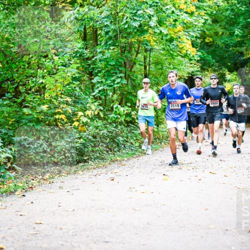 12.10.2025 - Bramfelder Halbmarathon 2025 Dr. Thomas Lammeyer http://msf.ph/oto/9341487 12.10.2025 09:52:01 Laufen 2610, 2515, 284, 2880, 2753 meine-sportfotos.de