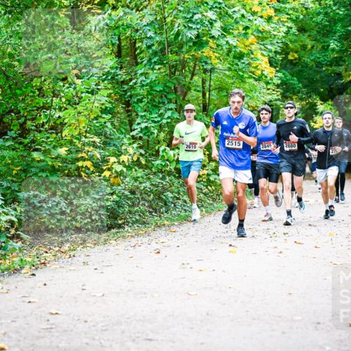 12.10.2025 - Bramfelder Halbmarathon 2025 Dr. Thomas Lammeyer http://msf.ph/oto/9341489 12.10.2025 09:52:01 Laufen 2610, 2515, 2845, 2880, 27 meine-sportfotos.de
