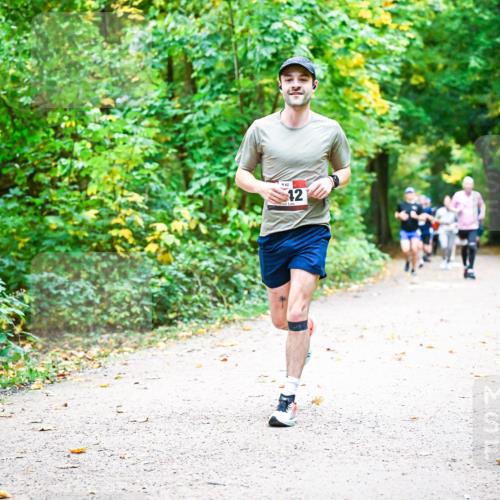 12.10.2025 - Bramfelder Halbmarathon 2025 Dr. Thomas Lammeyer http://msf.ph/oto/9341522 12.10.2025 09:52:08 Laufen 2661, 114, 62, 12 meine-sportfotos.de