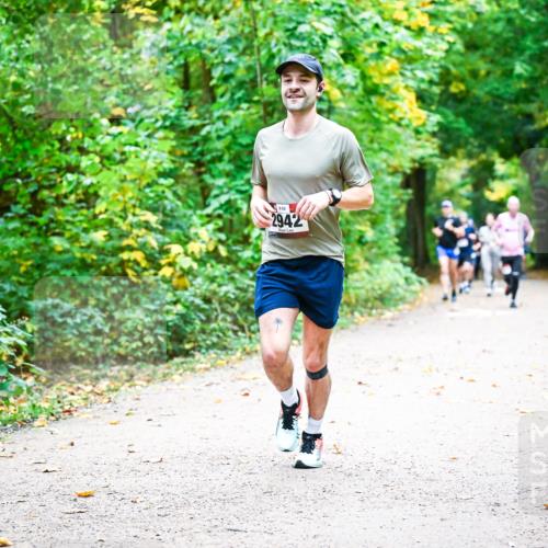 12.10.2025 - Bramfelder Halbmarathon 2025 Dr. Thomas Lammeyer http://msf.ph/oto/9341523 12.10.2025 09:52:08 Laufen 862, 2942 meine-sportfotos.de