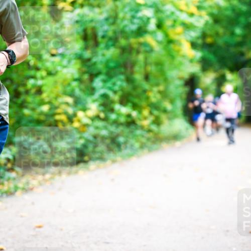 12.10.2025 - Bramfelder Halbmarathon 2025 Dr. Thomas Lammeyer http://msf.ph/oto/9341531 12.10.2025 09:52:09 Laufen 62, 942 meine-sportfotos.de