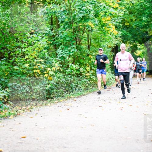 12.10.2025 - Bramfelder Halbmarathon 2025 Dr. Thomas Lammeyer http://msf.ph/oto/9341538 12.10.2025 09:52:11 Laufen 762, 2487 meine-sportfotos.de