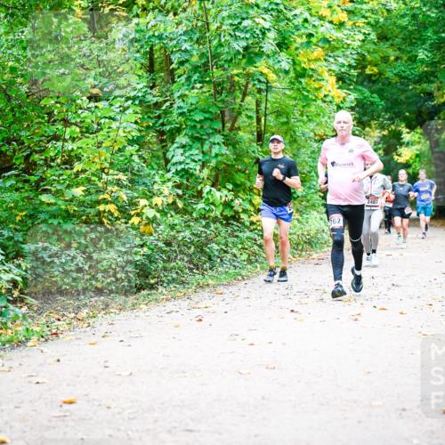 12.10.2025 - Bramfelder Halbmarathon 2025 Dr. Thomas Lammeyer http://msf.ph/oto/9341542 12.10.2025 09:52:12 Laufen 762, 2487 meine-sportfotos.de