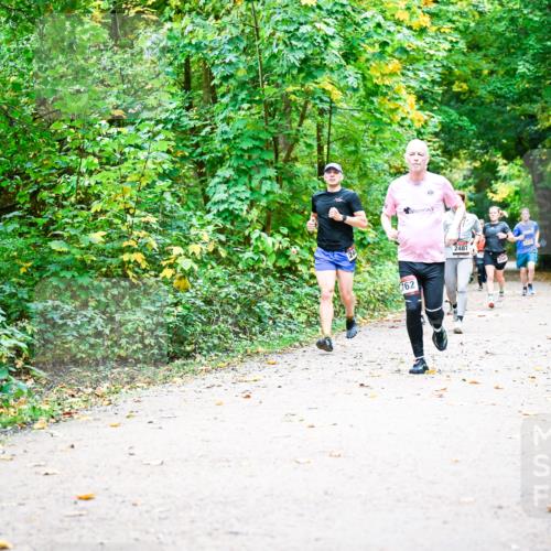 12.10.2025 - Bramfelder Halbmarathon 2025 Dr. Thomas Lammeyer http://msf.ph/oto/9341543 12.10.2025 09:52:12 Laufen 762, 2487 meine-sportfotos.de