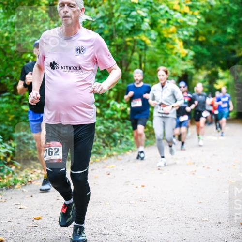 12.10.2025 - Bramfelder Halbmarathon 2025 Dr. Thomas Lammeyer http://msf.ph/oto/9341557 12.10.2025 09:52:14 Laufen 162 meine-sportfotos.de