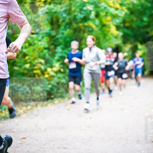 12.10.2025 - Bramfelder Halbmarathon 2025 Dr. Thomas Lammeyer http://msf.ph/oto/9341561 12.10.2025 09:52:15 Laufen 62 meine-sportfotos.de
