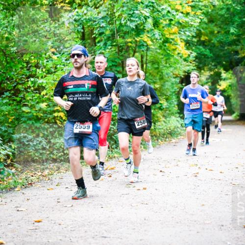 12.10.2025 - Bramfelder Halbmarathon 2025 Dr. Thomas Lammeyer http://msf.ph/oto/9341575 12.10.2025 09:52:17 Laufen 2559, 2589, 2828 meine-sportfotos.de