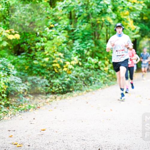 12.10.2025 - Bramfelder Halbmarathon 2025 Dr. Thomas Lammeyer http://msf.ph/oto/9341606 12.10.2025 09:52:23 Laufen  meine-sportfotos.de