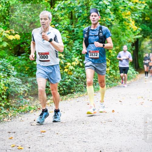 12.10.2025 - Bramfelder Halbmarathon 2025 Dr. Thomas Lammeyer http://msf.ph/oto/9341642 12.10.2025 09:52:28 Laufen 3000 meine-sportfotos.de