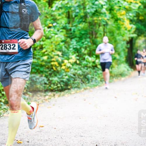 12.10.2025 - Bramfelder Halbmarathon 2025 Dr. Thomas Lammeyer http://msf.ph/oto/9341649 12.10.2025 09:52:30 Laufen 34, 2832 meine-sportfotos.de
