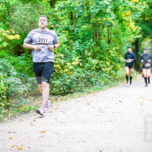 12.10.2025 - Bramfelder Halbmarathon 2025 Dr. Thomas Lammeyer http://msf.ph/oto/9341664 12.10.2025 09:52:32 Laufen 2717, 2897 meine-sportfotos.de