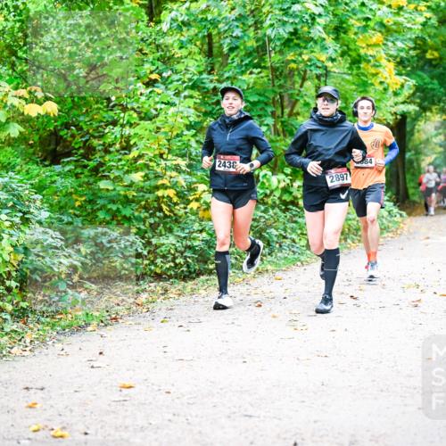 12.10.2025 - Bramfelder Halbmarathon 2025 Dr. Thomas Lammeyer http://msf.ph/oto/9341676 12.10.2025 09:52:35 Laufen 243, 2897, 84 meine-sportfotos.de