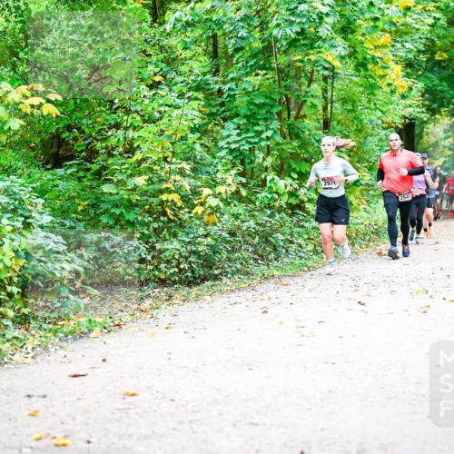 12.10.2025 - Bramfelder Halbmarathon 2025 Dr. Thomas Lammeyer http://msf.ph/oto/9341696 12.10.2025 09:52:44 Laufen 2976, 2541 meine-sportfotos.de