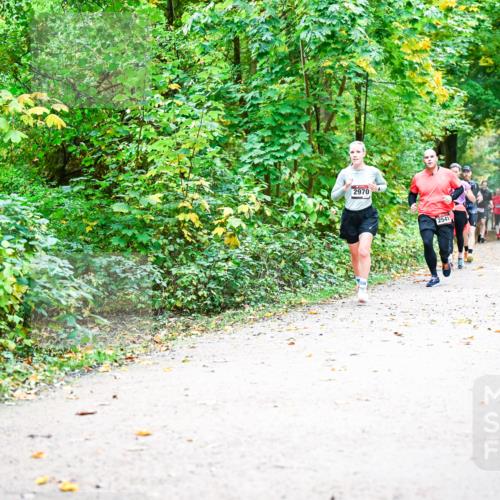 12.10.2025 - Bramfelder Halbmarathon 2025 Dr. Thomas Lammeyer http://msf.ph/oto/9341697 12.10.2025 09:52:44 Laufen 2970, 2541 meine-sportfotos.de