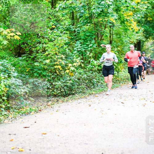 12.10.2025 - Bramfelder Halbmarathon 2025 Dr. Thomas Lammeyer http://msf.ph/oto/9341698 12.10.2025 09:52:45 Laufen 2970 meine-sportfotos.de