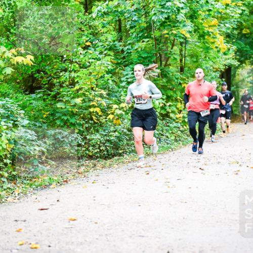 12.10.2025 - Bramfelder Halbmarathon 2025 Dr. Thomas Lammeyer http://msf.ph/oto/9341704 12.10.2025 09:52:46 Laufen 2976, 2541 meine-sportfotos.de