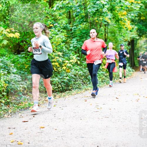 12.10.2025 - Bramfelder Halbmarathon 2025 Dr. Thomas Lammeyer http://msf.ph/oto/9341712 12.10.2025 09:52:47 Laufen 2970, 2541, 2459 meine-sportfotos.de