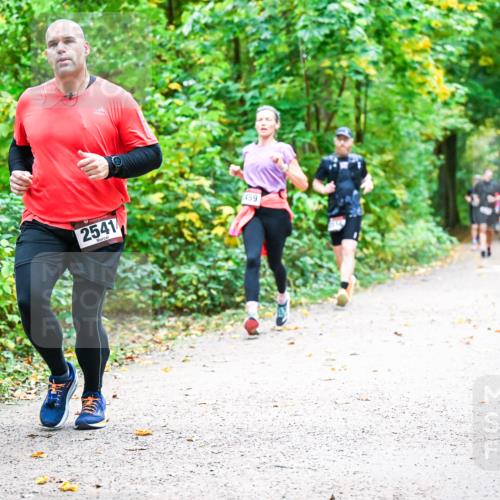 12.10.2025 - Bramfelder Halbmarathon 2025 Dr. Thomas Lammeyer http://msf.ph/oto/9341723 12.10.2025 09:52:49 Laufen 459, 2541 meine-sportfotos.de