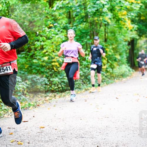 12.10.2025 - Bramfelder Halbmarathon 2025 Dr. Thomas Lammeyer http://msf.ph/oto/9341725 12.10.2025 09:52:49 Laufen 2541, 1459 meine-sportfotos.de