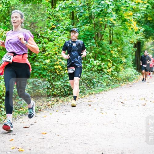 12.10.2025 - Bramfelder Halbmarathon 2025 Dr. Thomas Lammeyer http://msf.ph/oto/9341733 12.10.2025 09:52:50 Laufen 2459, 2556 meine-sportfotos.de