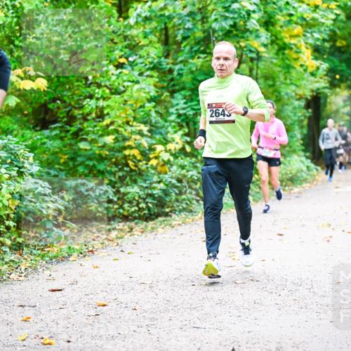 12.10.2025 - Bramfelder Halbmarathon 2025 Dr. Thomas Lammeyer http://msf.ph/oto/9341826 12.10.2025 09:53:06 Laufen 573, 480, 2643 meine-sportfotos.de