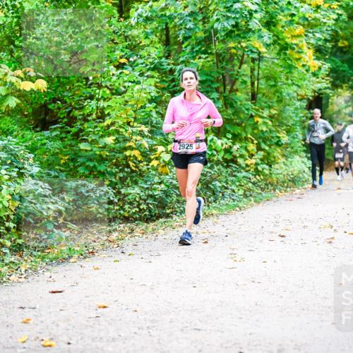 12.10.2025 - Bramfelder Halbmarathon 2025 Dr. Thomas Lammeyer http://msf.ph/oto/9341836 12.10.2025 09:53:08 Laufen 2925 meine-sportfotos.de