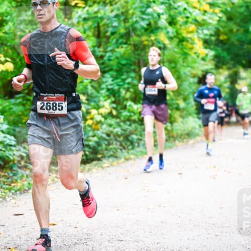 12.10.2025 - Bramfelder Halbmarathon 2025 Dr. Thomas Lammeyer http://msf.ph/oto/9341884 12.10.2025 09:53:17 Laufen 2685 meine-sportfotos.de
