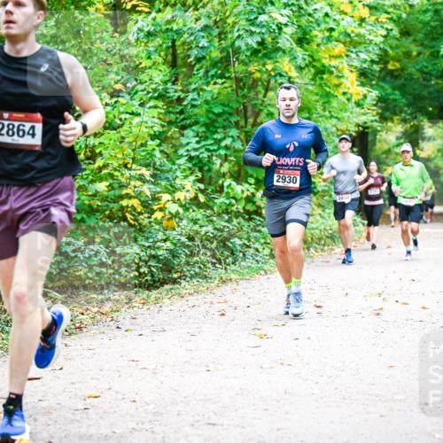 12.10.2025 - Bramfelder Halbmarathon 2025 Dr. Thomas Lammeyer http://msf.ph/oto/9341895 12.10.2025 09:53:19 Laufen 2864, 2930, 2950 meine-sportfotos.de