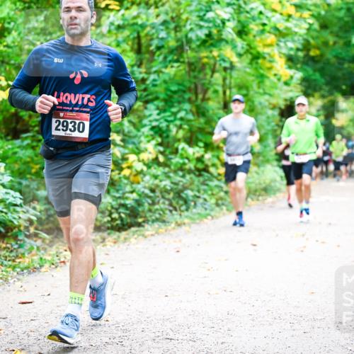 12.10.2025 - Bramfelder Halbmarathon 2025 Dr. Thomas Lammeyer http://msf.ph/oto/9341905 12.10.2025 09:53:21 Laufen 2930, 4 meine-sportfotos.de