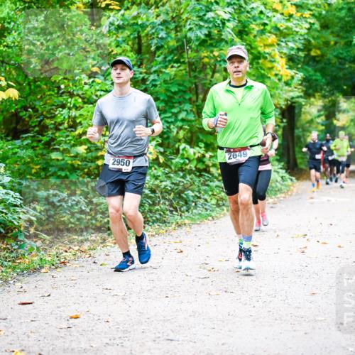 12.10.2025 - Bramfelder Halbmarathon 2025 Dr. Thomas Lammeyer http://msf.ph/oto/9341919 12.10.2025 09:53:23 Laufen 2950, 2649 meine-sportfotos.de