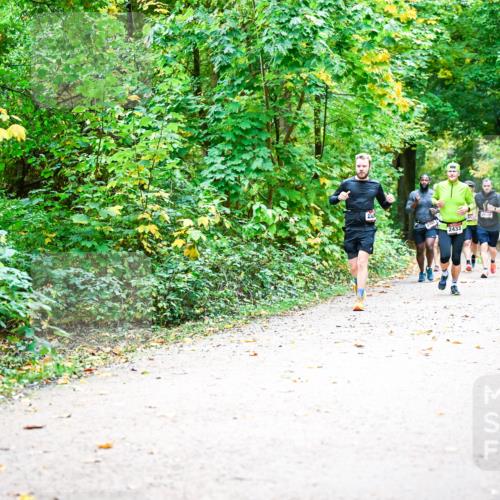 12.10.2025 - Bramfelder Halbmarathon 2025 Dr. Thomas Lammeyer http://msf.ph/oto/9341938 12.10.2025 09:53:28 Laufen 200, 2433, 125 meine-sportfotos.de