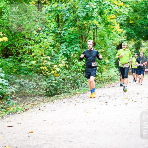12.10.2025 - Bramfelder Halbmarathon 2025 Dr. Thomas Lammeyer http://msf.ph/oto/9341946 12.10.2025 09:53:29 Laufen 2024, 2433, 2917, 2790 meine-sportfotos.de