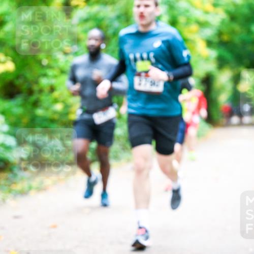 12.10.2025 - Bramfelder Halbmarathon 2025 Dr. Thomas Lammeyer http://msf.ph/oto/9341974 12.10.2025 09:53:34 Laufen  meine-sportfotos.de