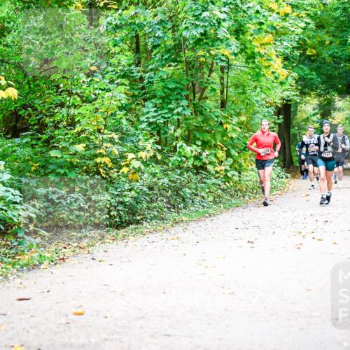 12.10.2025 - Bramfelder Halbmarathon 2025 Dr. Thomas Lammeyer http://msf.ph/oto/9342005 12.10.2025 09:53:44 Laufen 2724 meine-sportfotos.de