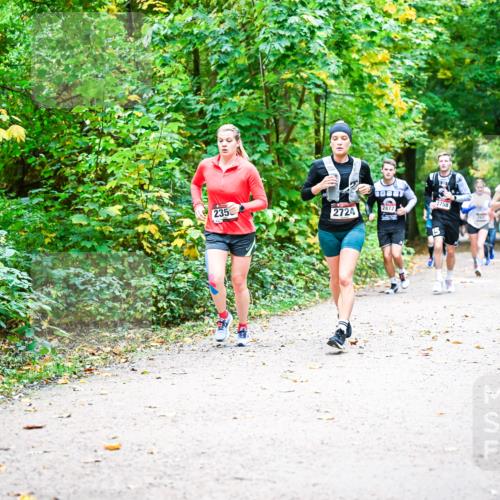 12.10.2025 - Bramfelder Halbmarathon 2025 Dr. Thomas Lammeyer http://msf.ph/oto/9342024 12.10.2025 09:53:48 Laufen 235, 2724, 18, 2872, 2758, 25, 2453 meine-sportfotos.de